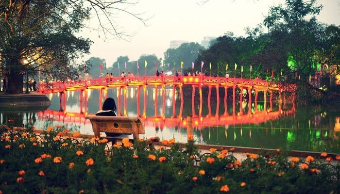 Hoan Kiem lake