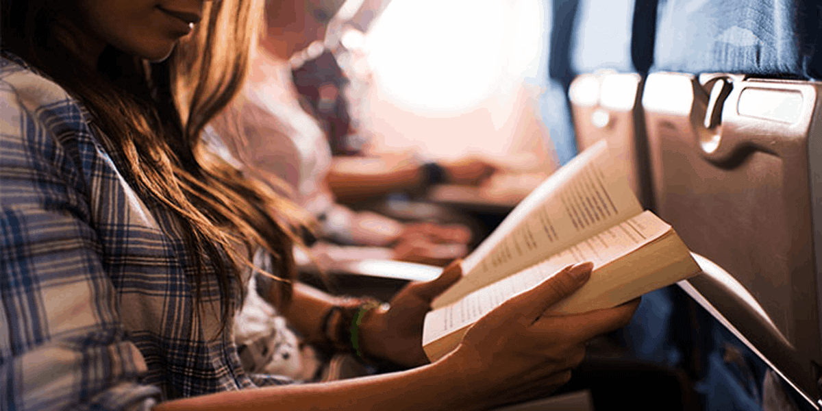 5 Best Books to Read While Traveling