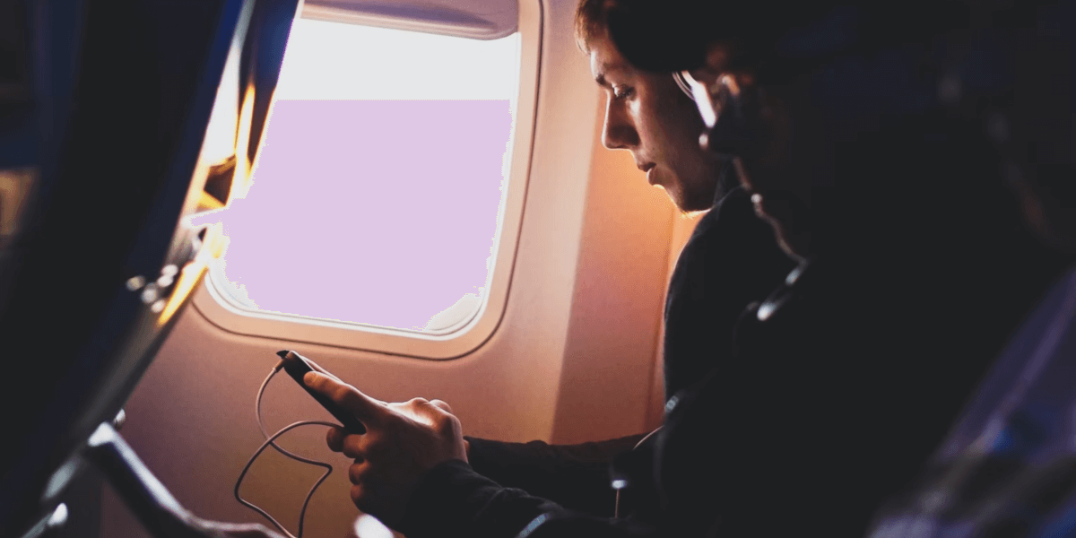 Can I Use My Hotspot On A Plane